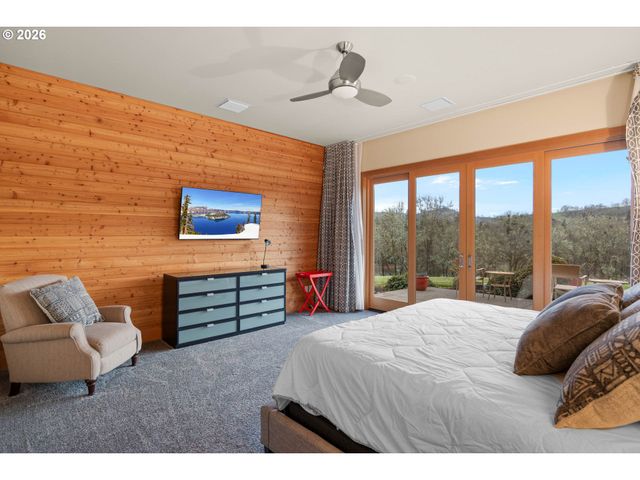 230 ANDERSON Ln, Roseburg, OR 97470