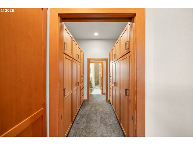 230 ANDERSON Ln, Roseburg, OR 97470