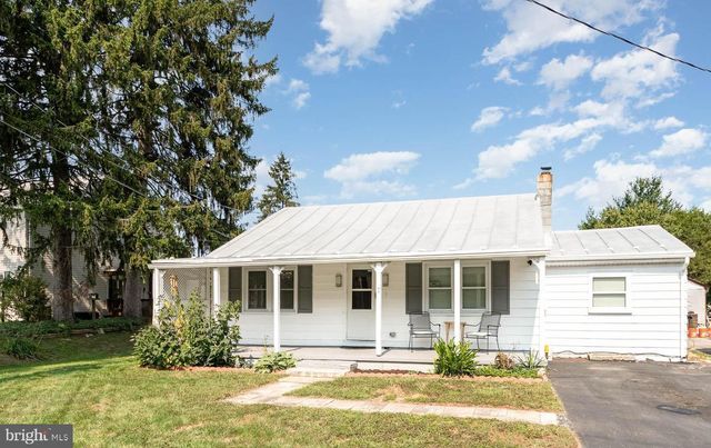 7 ORANGE STREET, Mount Holly Springs, PA 17065