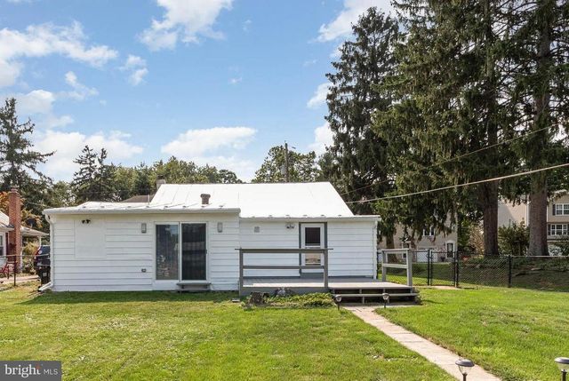 7 ORANGE STREET, Mount Holly Springs, PA 17065