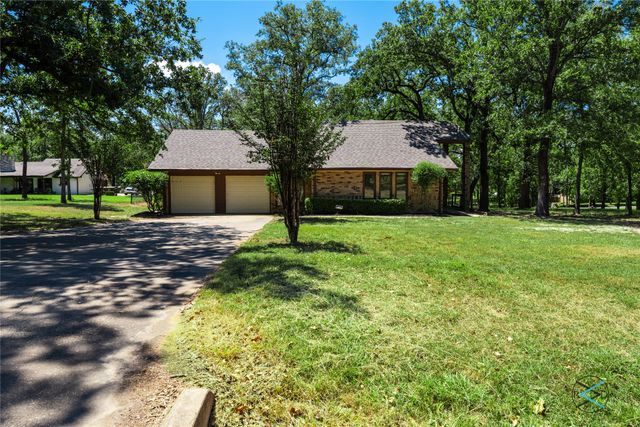172 Colonial Drive, Mabank, TX 75156