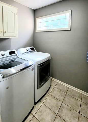 14712 W 70th Street, Shawnee, KS 66216