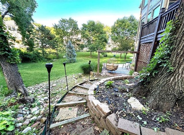 14712 W 70th Street, Shawnee, KS 66216