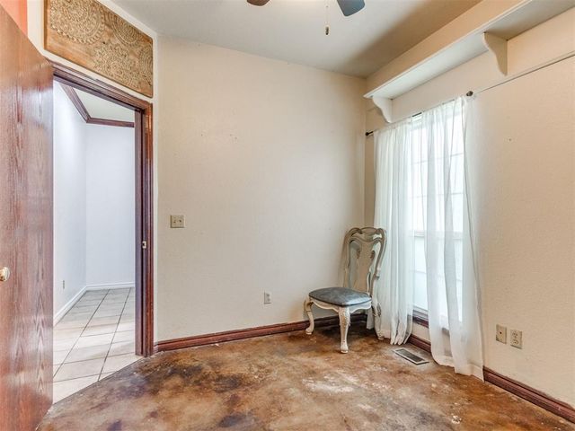 1005 W Jefferson Street, Tecumseh, OK 74873