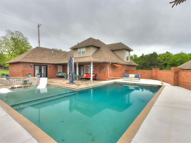 1005 W Jefferson Street, Tecumseh, OK 74873
