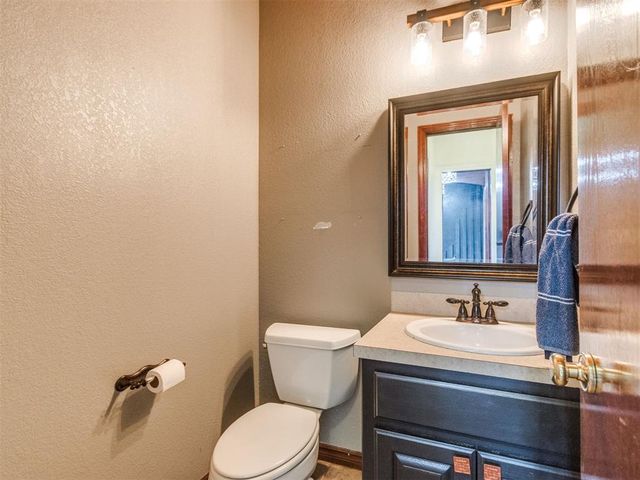 1005 W Jefferson Street, Tecumseh, OK 74873