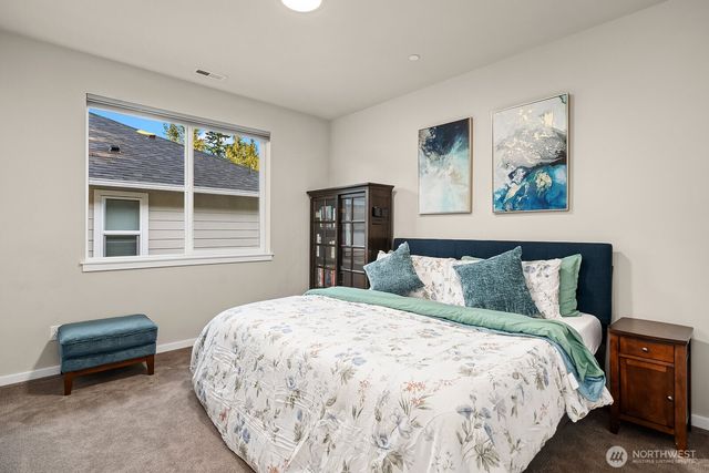 22222 SE 39th Place, Sammamish, WA 98075