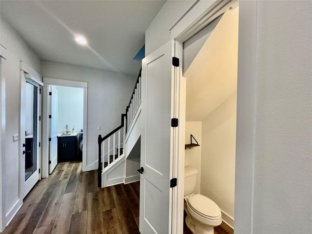 1066 Grant Wood Ave, Driftwood, TX 78619