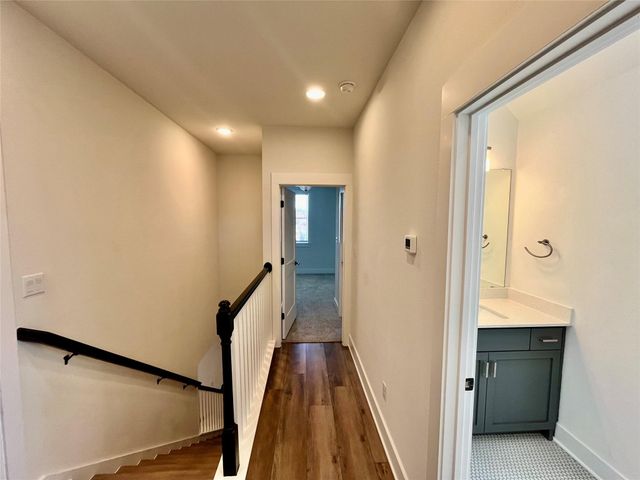 1066 Grant Wood Ave, Driftwood, TX 78619