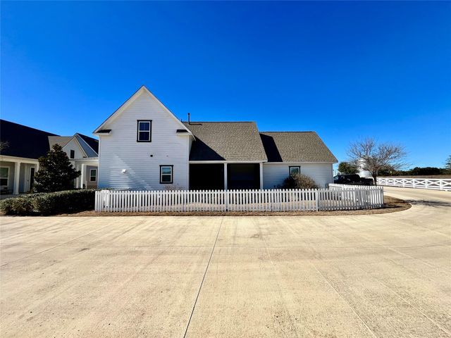1066 Grant Wood Ave, Driftwood, TX 78619