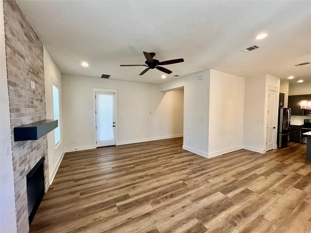 1066 Grant Wood Ave, Driftwood, TX 78619