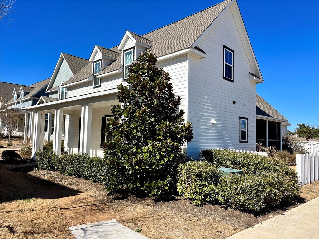 1066 Grant Wood Ave, Driftwood, TX 78619