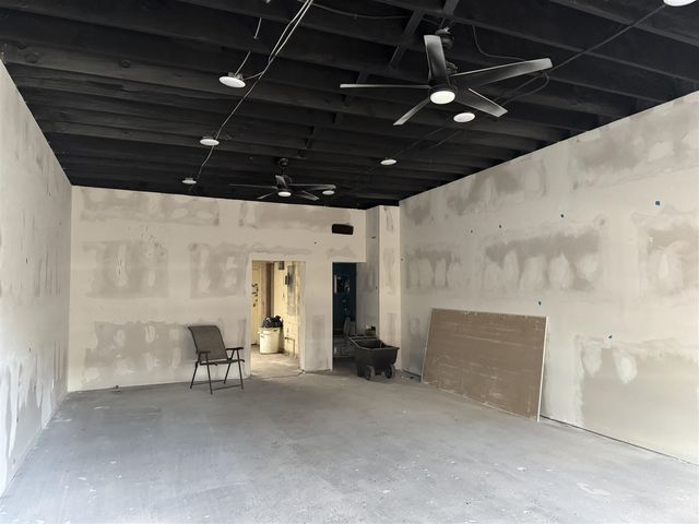 17164 E Warren Avenue, Detroit, MI 48224