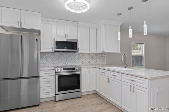 193 Gladys Avenue, Inglis, FL 34449