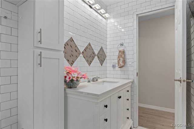 193 Gladys Avenue, Inglis, FL 34449