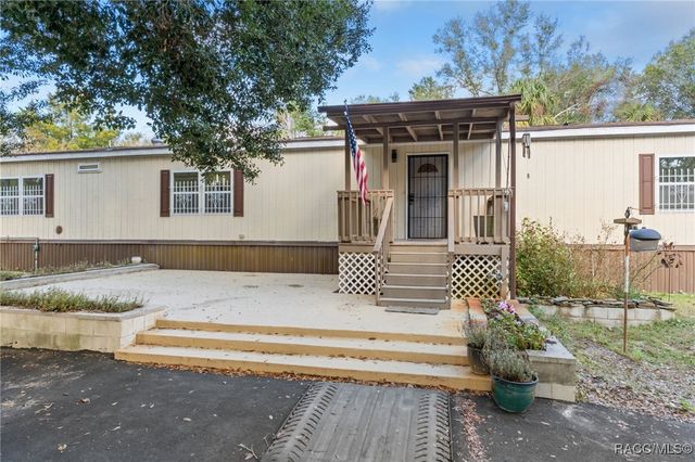 193 Gladys Avenue, Inglis, FL 34449