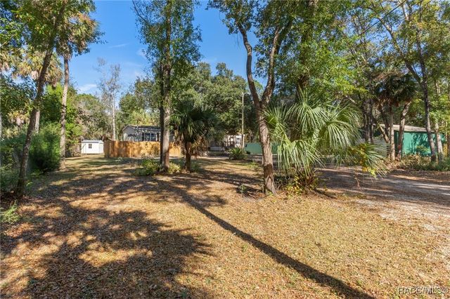 193 Gladys Avenue, Inglis, FL 34449