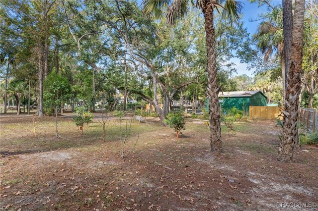 193 Gladys Avenue, Inglis, FL 34449