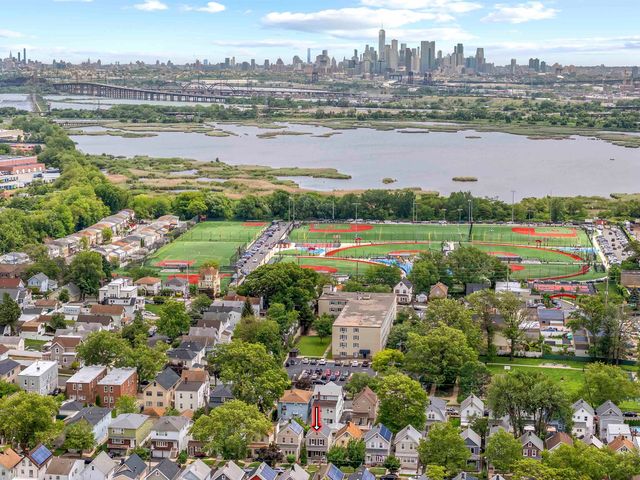 422 DAVIS AVE, Kearny, NJ 07032