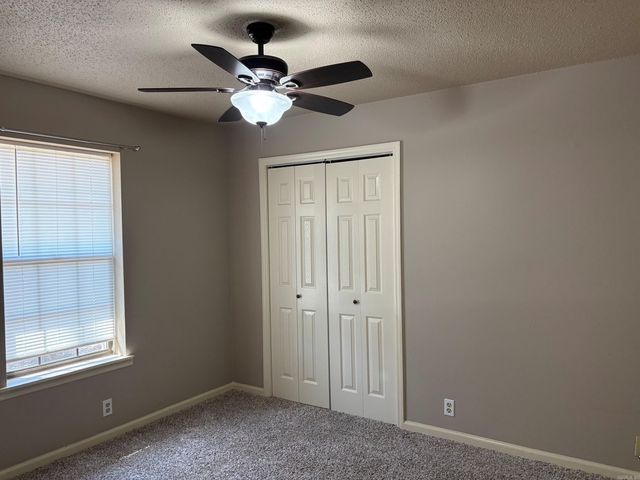 209 Creekwood Drive, Sherwood, AR 72116