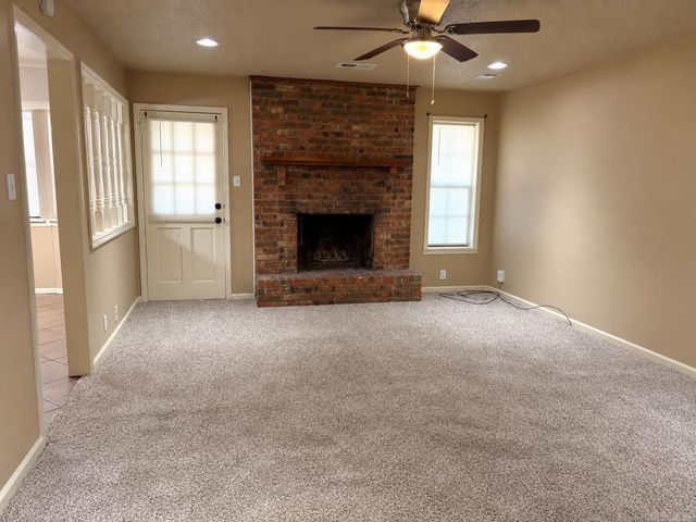 209 Creekwood Drive, Sherwood, AR 72116