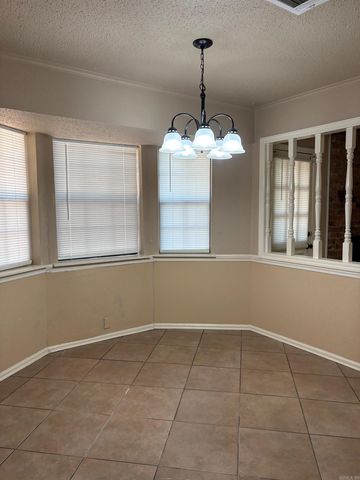 209 Creekwood Drive, Sherwood, AR 72116