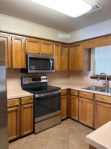 209 Creekwood Drive, Sherwood, AR 72116