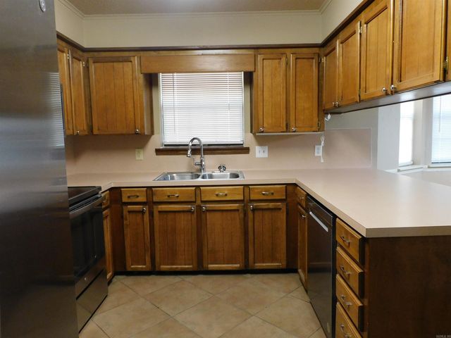 209 Creekwood Drive, Sherwood, AR 72116