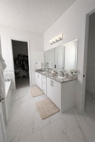 22255 SW 132nd Ave, Miami, FL 33170