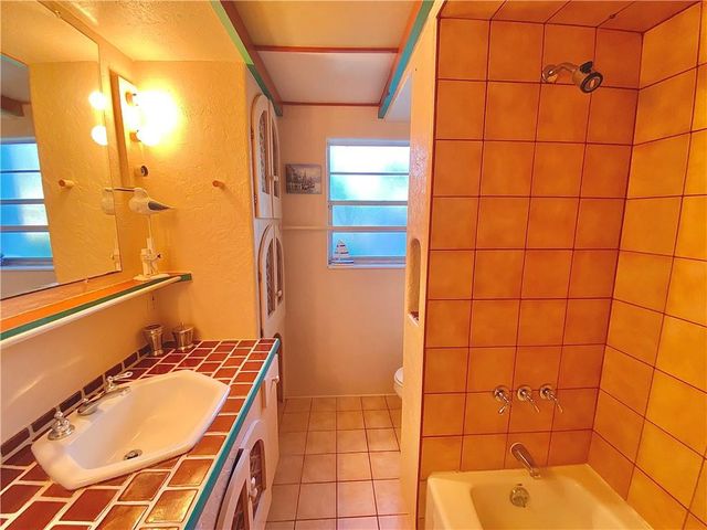8506 OLD COUNTRY Manor 213, Davie, FL 33328