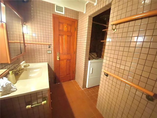 8506 OLD COUNTRY Manor 213, Davie, FL 33328