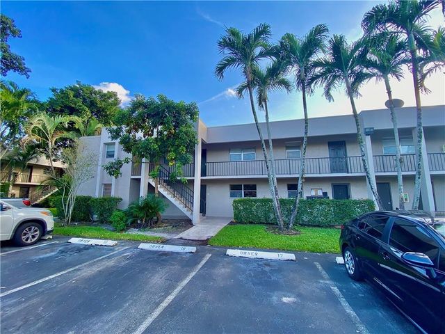 8506 OLD COUNTRY Manor 213, Davie, FL 33328