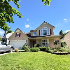 4953 S Ridgeside Circle, Ann Arbor, MI 48105