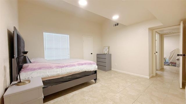 9809 Richmond Avenue C13, Houston, TX 77042