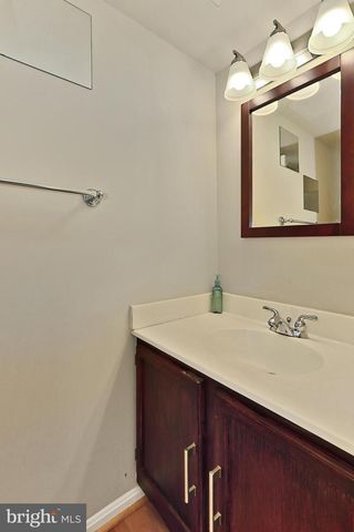 9694 POINDEXTER CT, Burke, VA 22015