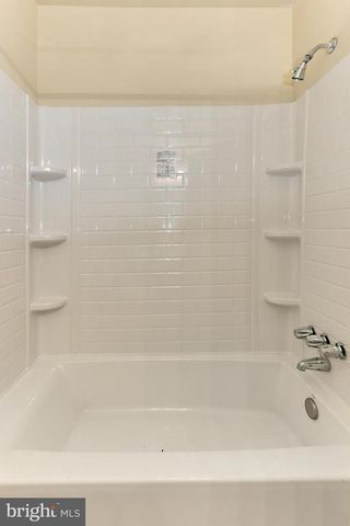 9694 POINDEXTER CT, Burke, VA 22015