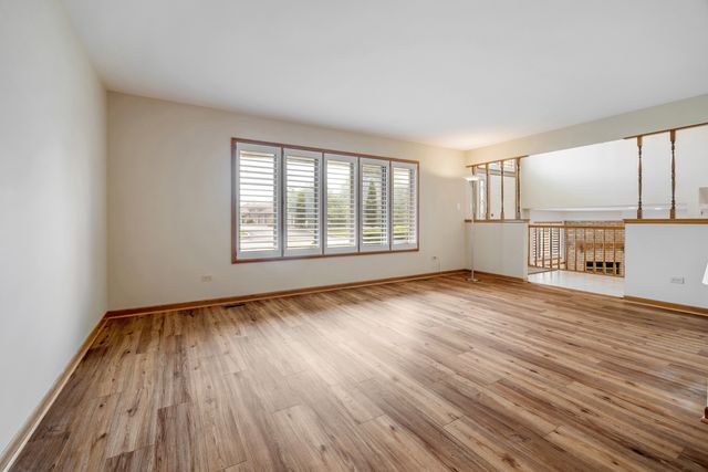 18116 John Charles Drive, Orland Park, IL 60467