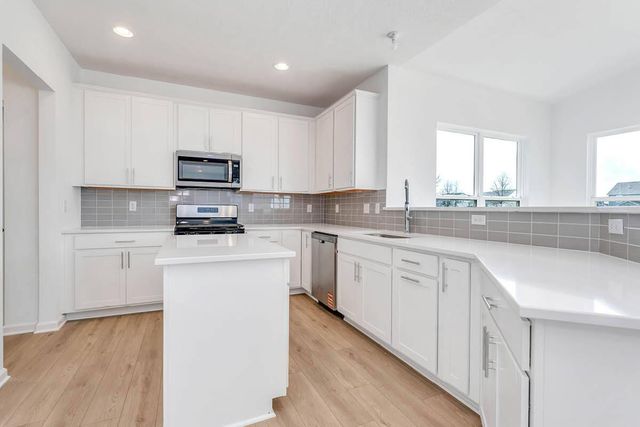 189 Mahogany Drive, Lewis Center, OH 43035