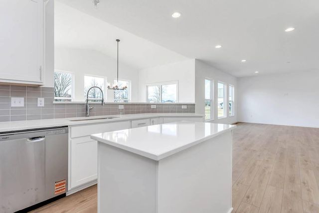 189 Mahogany Drive, Lewis Center, OH 43035