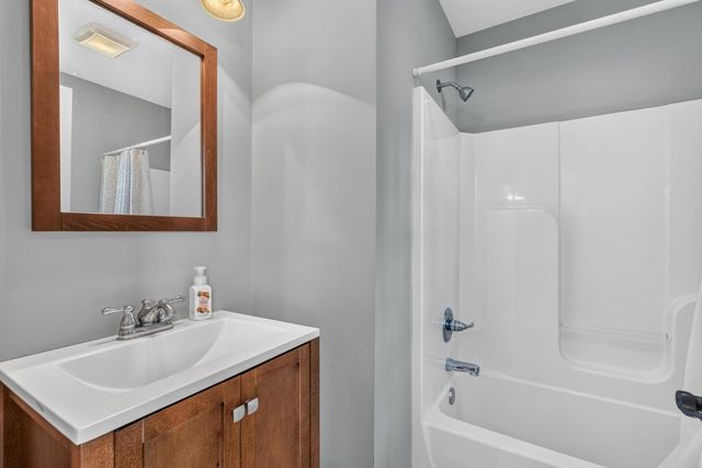 2704 Woodlawn Avenue NW Apt 1, Cleveland, TN 37312