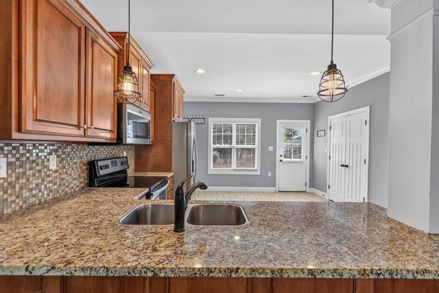 2704 Woodlawn Avenue NW Apt 1, Cleveland, TN 37312