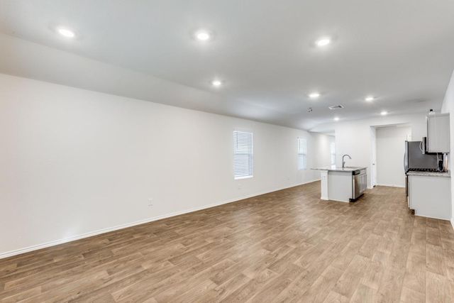 250 Granary DR, Kyle, TX 78640