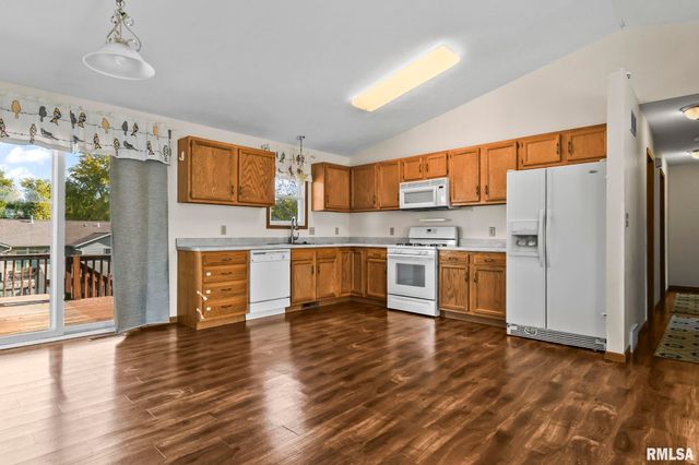 3058 TWIN LAKES Drive, Springfield, IL 62707