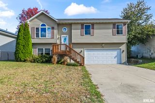 3058 TWIN LAKES Drive, Springfield, IL 62707