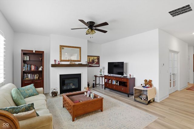 7446 Legends Way, Whitestown, IN 46075