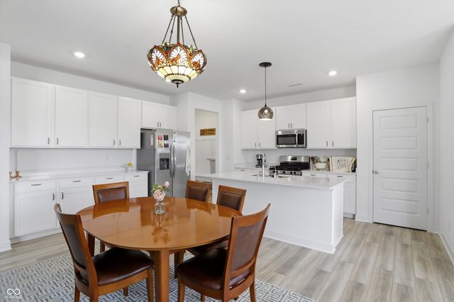 7446 Legends Way, Whitestown, IN 46075