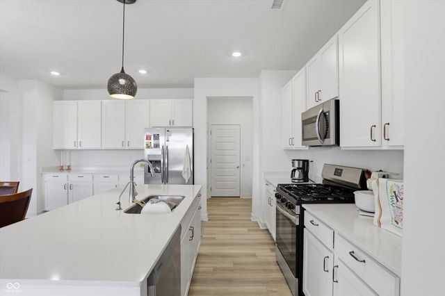 7446 Legends Way, Whitestown, IN 46075