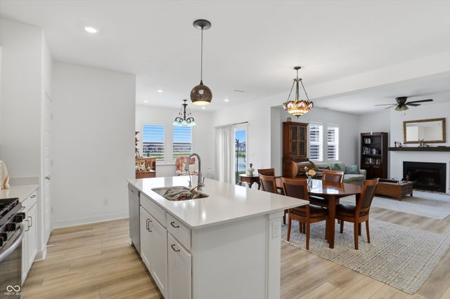 7446 Legends Way, Whitestown, IN 46075