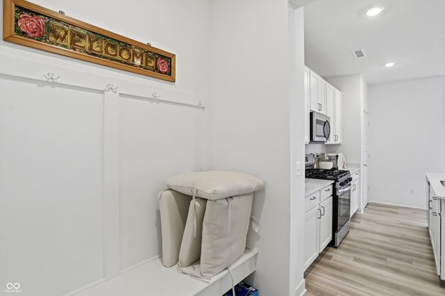 7446 Legends Way, Whitestown, IN 46075