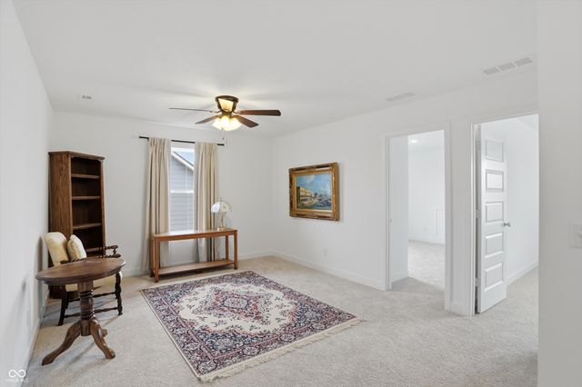 7446 Legends Way, Whitestown, IN 46075